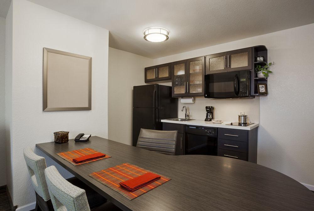 Candlewood Suites College Station By Ihg Bryan Dış mekan fotoğraf